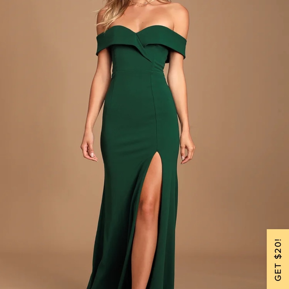 NWT Lulu’s off the shoulder green maxi dress size small